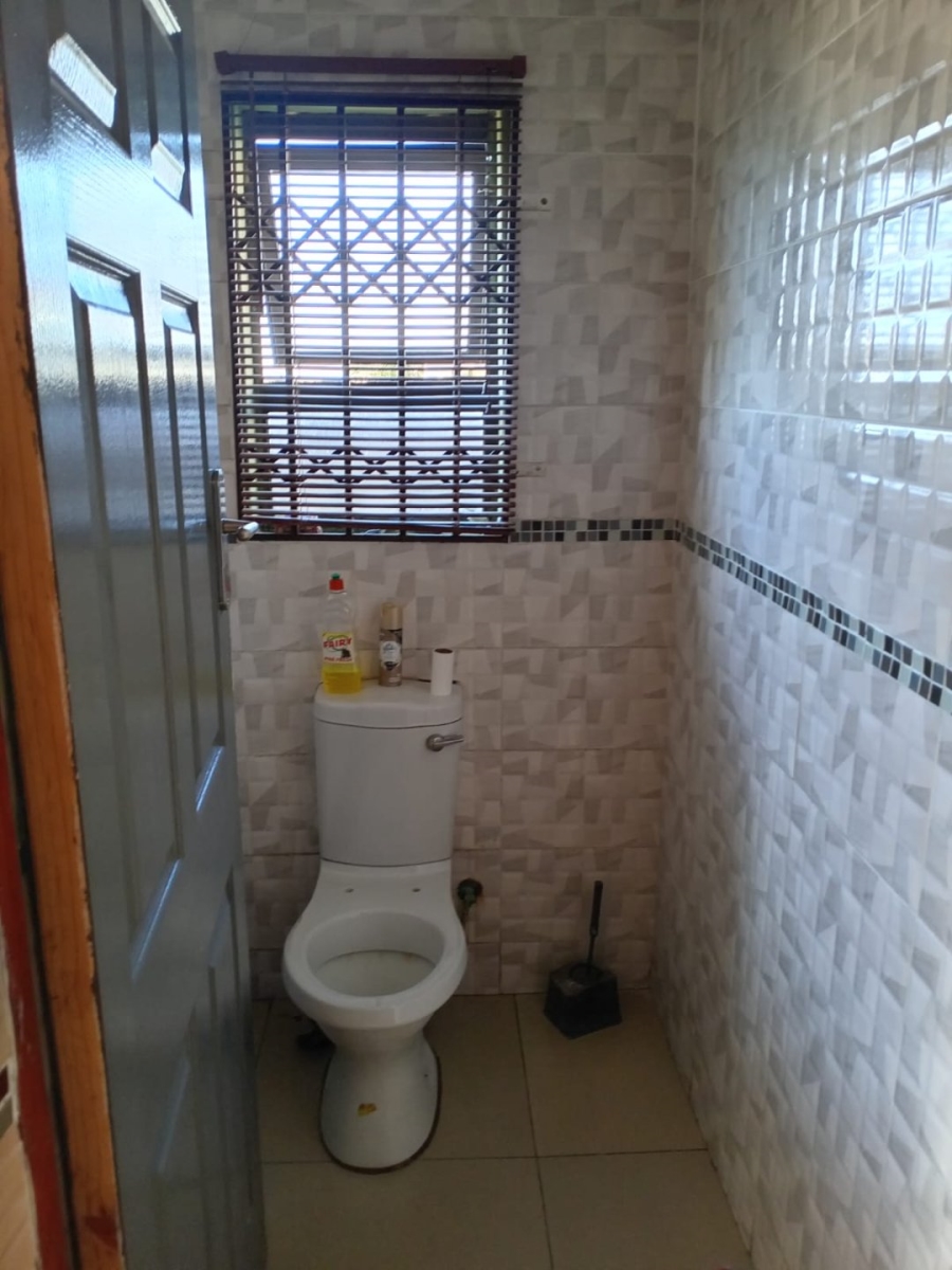 3 Bedroom Property for Sale in Scenery Park Eastern Cape